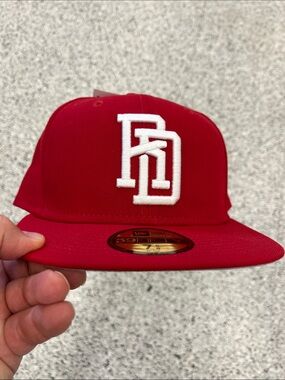 Dominican Republic Hat Cap World Baseball Classic New 7 5/8 fitted WBC Men’s Red